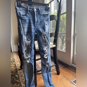 American Eagle skinny jeans with rips